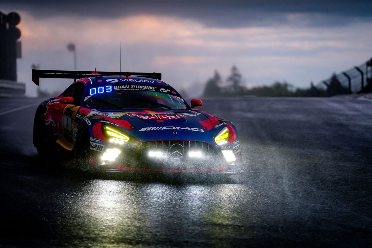 Verstappen's Dazzling Nighttime Triumph at Nurburgring: A Thrilling Supersonic Spectacle