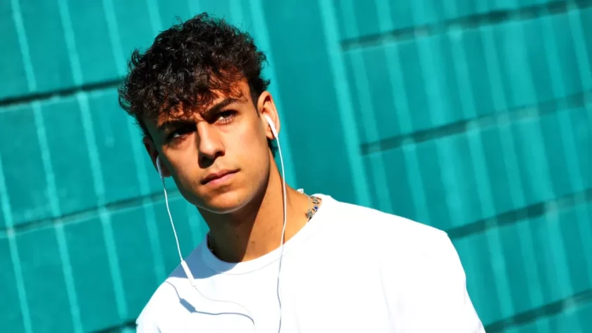 A Rising Star: Arvid Lindblad Receives Glowing F1 Review as Potential Soars