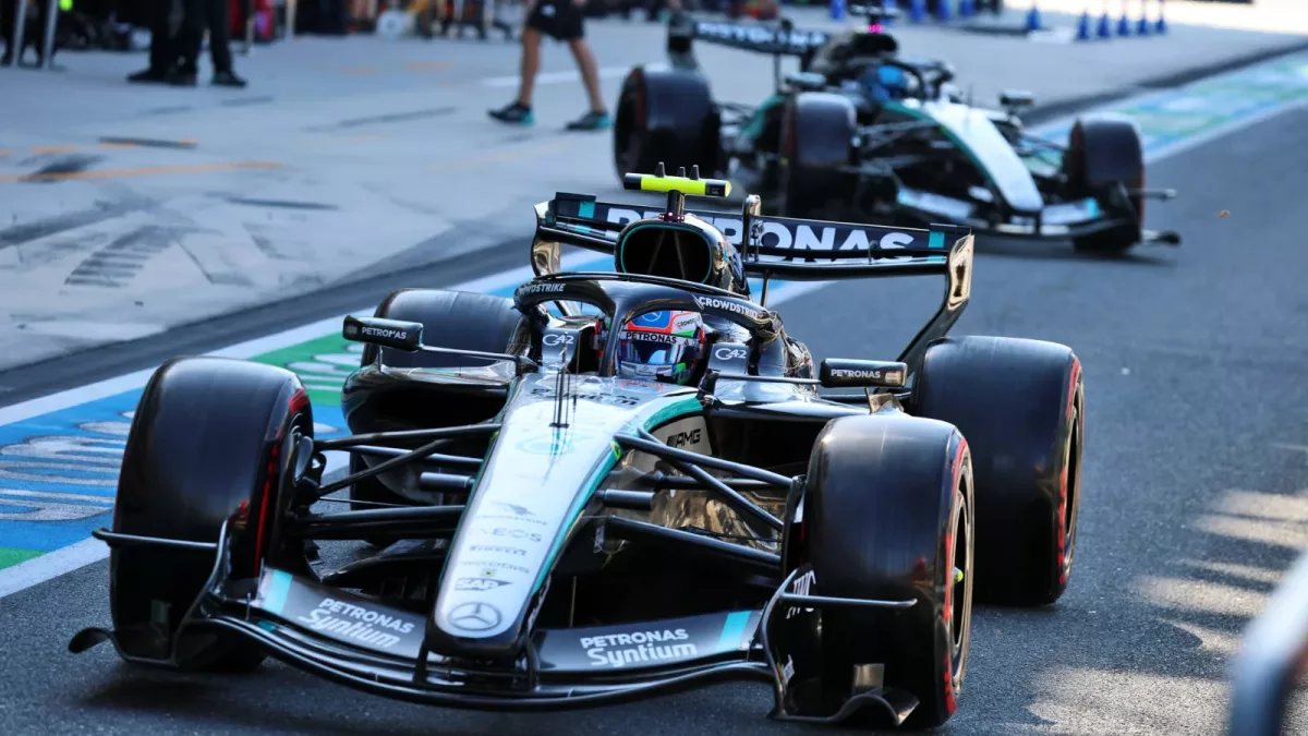 The Heat of Competition: Kimi Antonelli Secures Front Row in F1 Miami GP Qualifying Showdown