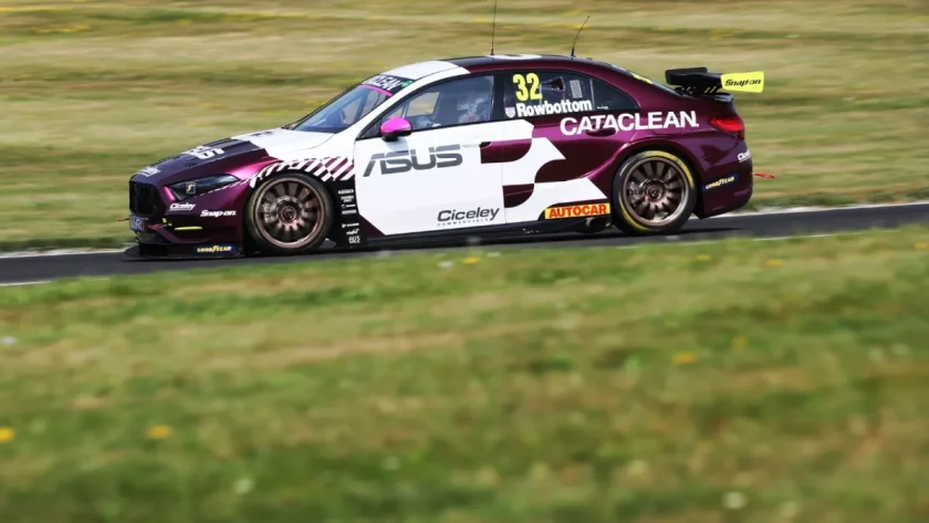 Driving Towards Redemption: Dan Rowbottom's Determined Quest for Success at BTCC Snetterton