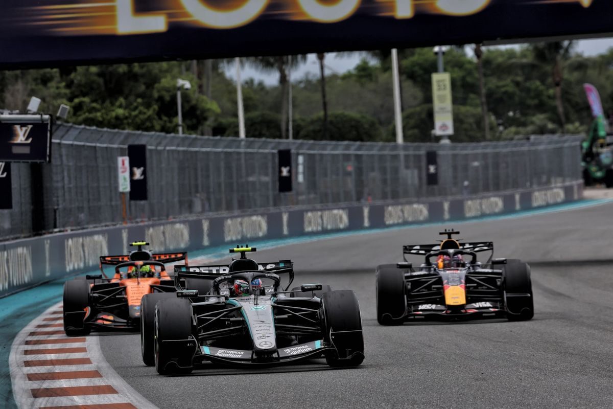 Revving Towards Success: F1's V8 Plan Receives Endorsement from Hybrid Era Champions