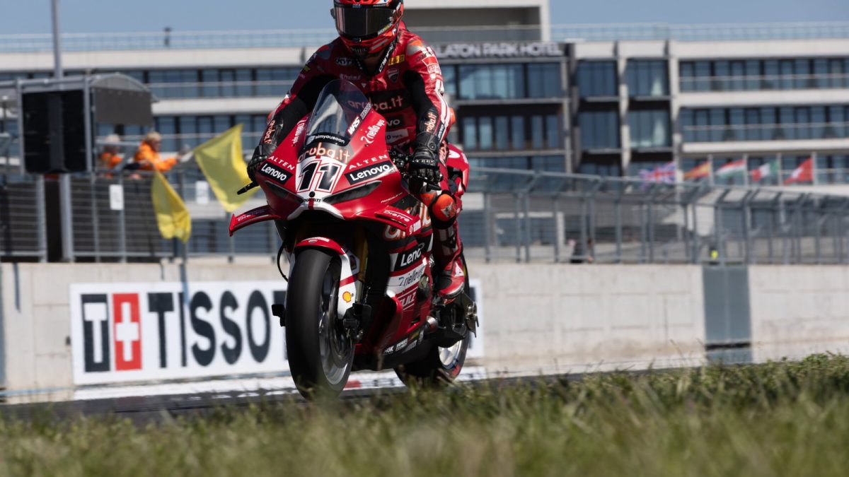 Revving Up the Grid: Friday Practice Highlights from WorldSBK