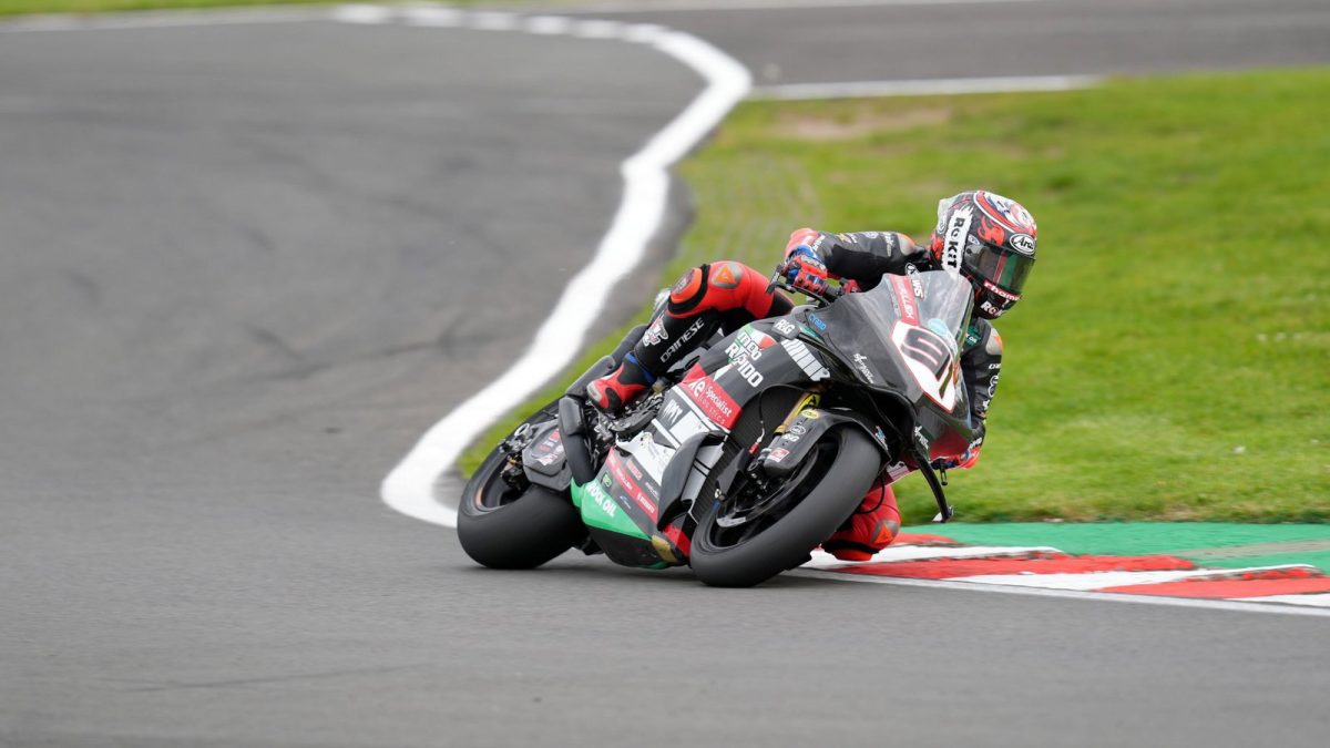 Haslam's Resurgence: Fierce Competitor Emerges in BSB Battle at Oulton Park