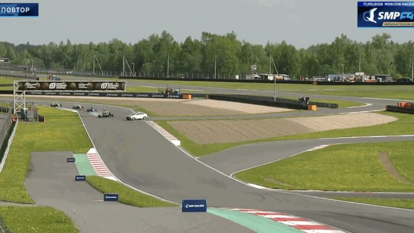 WATCH: Disaster narrowly avoided after safety car enters track in Russian F4 race
