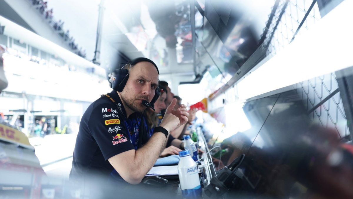 Revving Up the Race: Inside Red Bull and McLaren's F1 Strategy Session with Gianpiero Lambiase in Miami GP