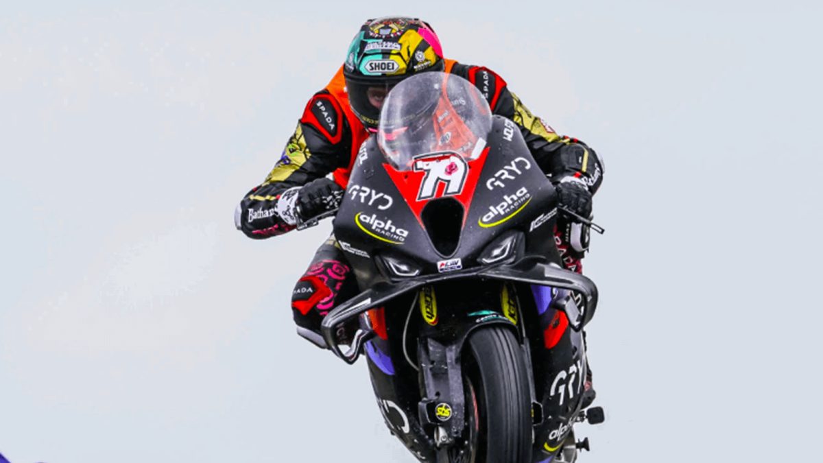 Rising Star Storm Stacey Dominates NW200 Debut, Stuns with Epic Battle Against Michael Dunlop