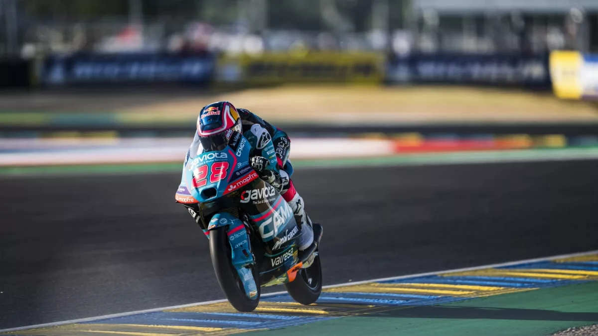 The Reign of Maximo Quiles: A Majestic Triumph at Le Mans Moto3