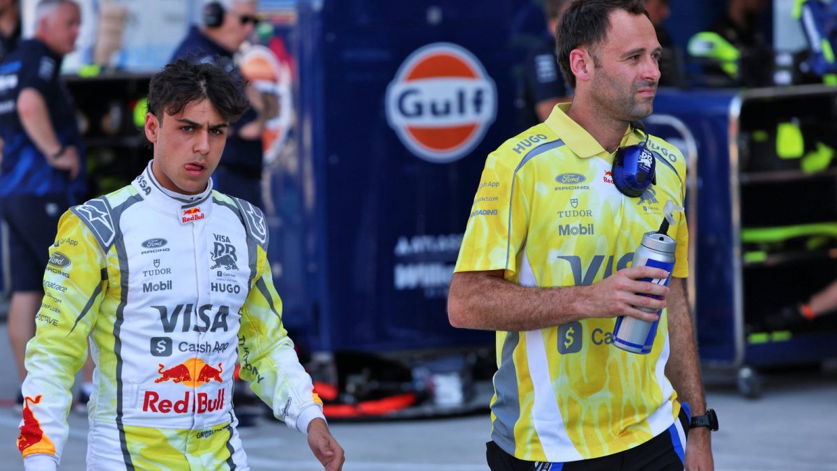 Arvid Lindblad: Overcoming Adversity on the Fast Track to Formula 1 Success