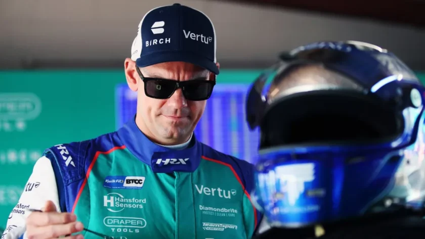 Tom Chilton Navigates BTCC Expertise Through Challenging Oulton Park Practice
