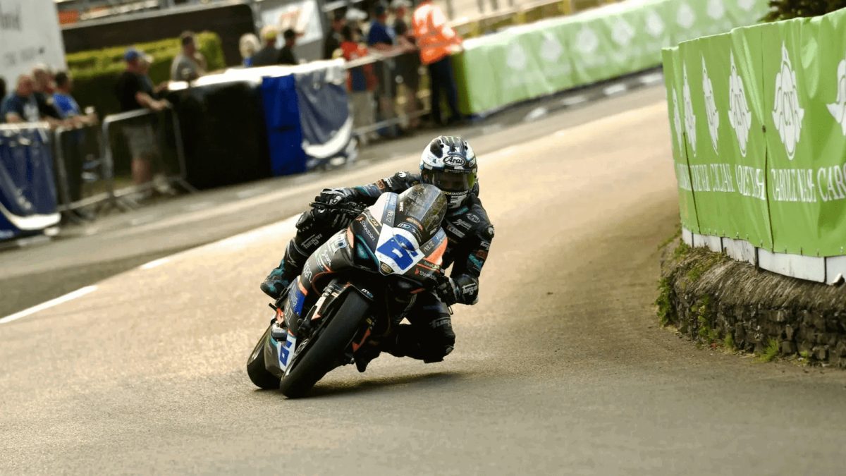 Thrilling Action Unfolds: 2026 Isle of Man TT Supersport Race Live Updates